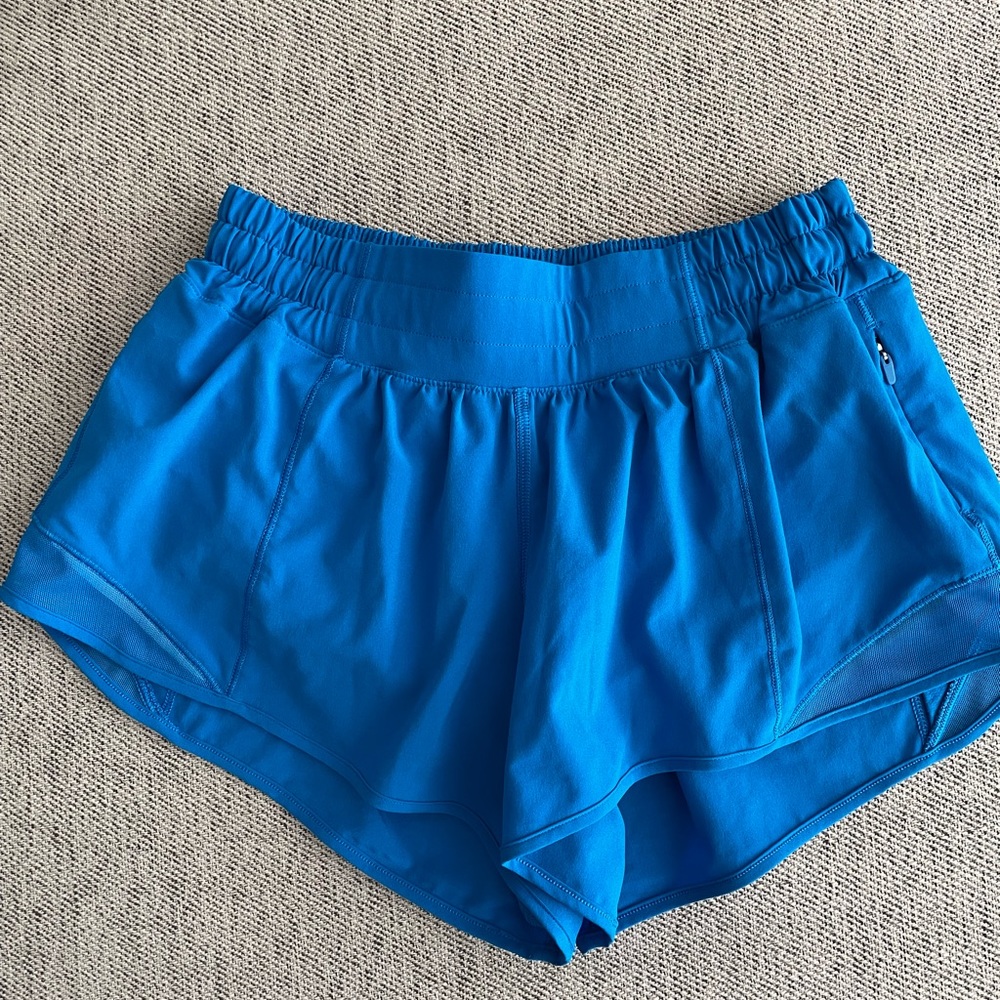 NWOT Lululemon Hotty Hot Short 2.5” Size 4